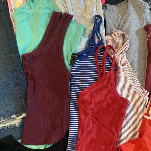 Women’s size small lot. 18pc all in good condition or NWT - Picture 6 of 8